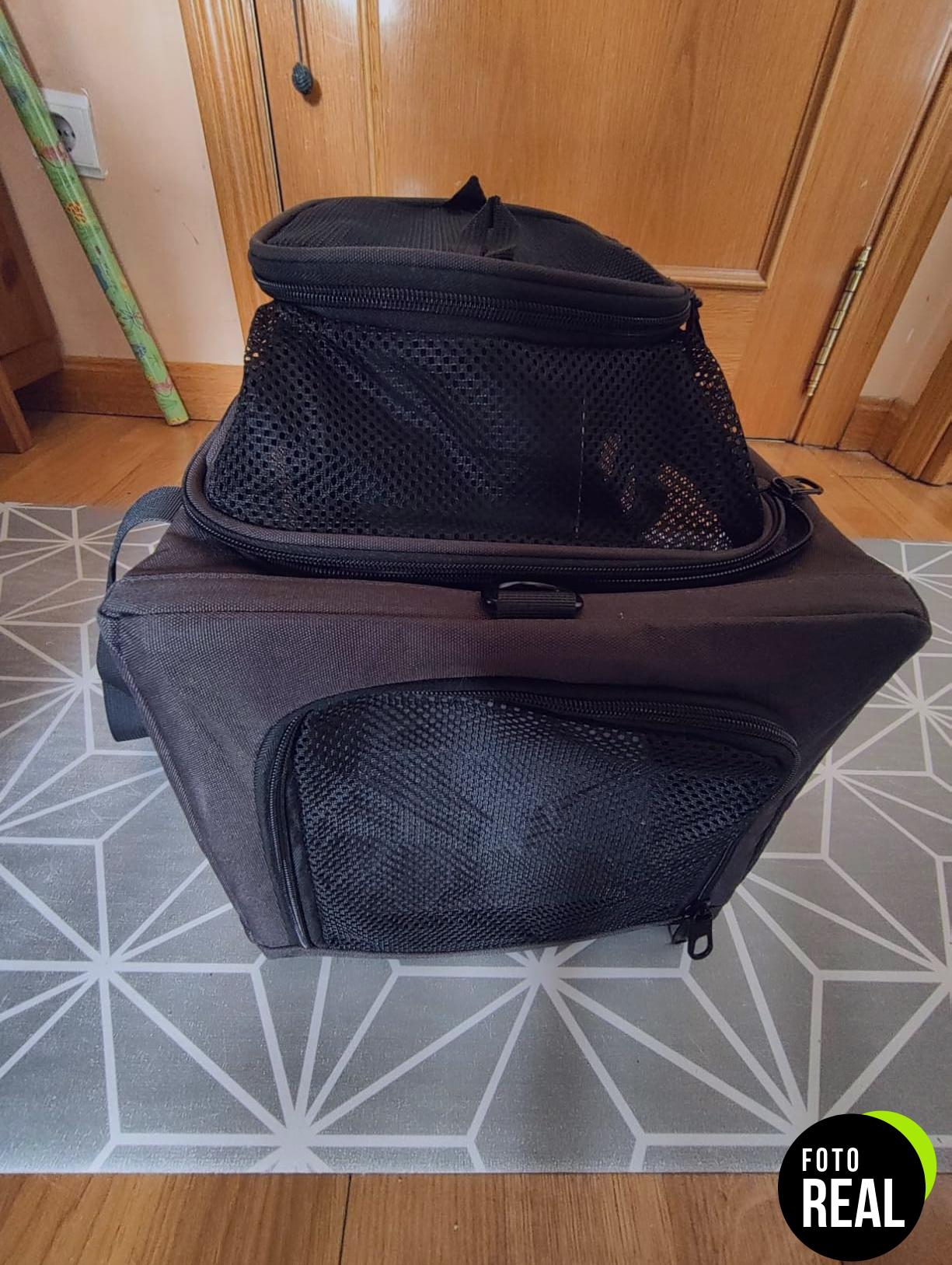 pecute-transportin-gato-expandible-gris-foto-2